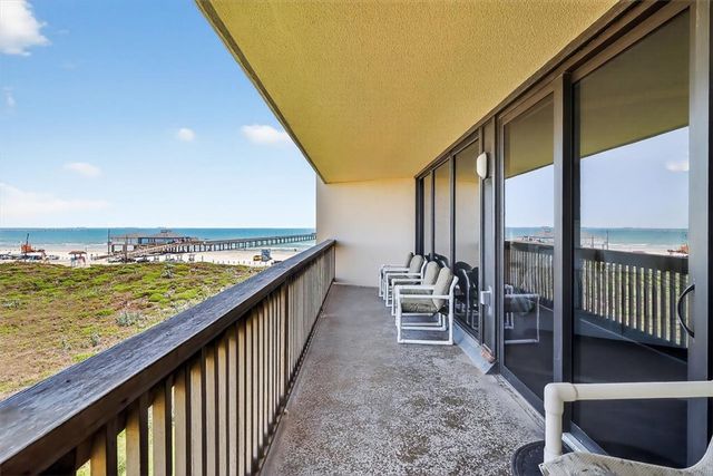 1000 Lantana Dr 403, Port Aransas, TX 78373
