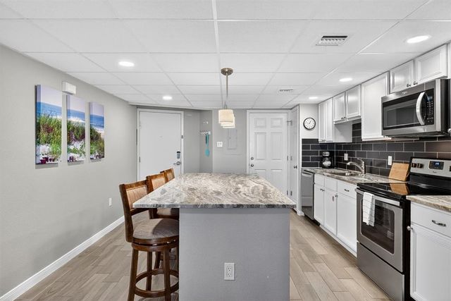 1000 Lantana Dr 403, Port Aransas, TX 78373