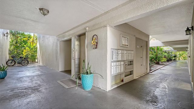3360 S OSPREY AVENUE 209B, Sarasota, FL 34239