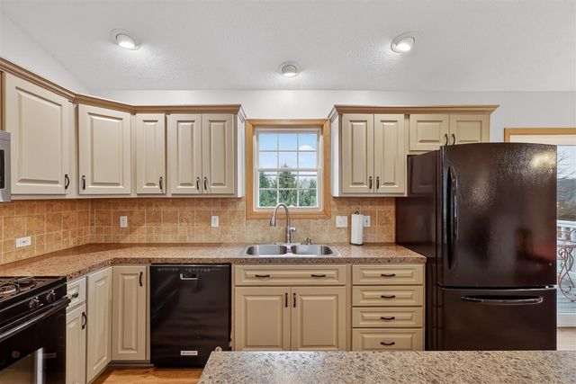 11403 Rita Drive, Middleville, MI 49333