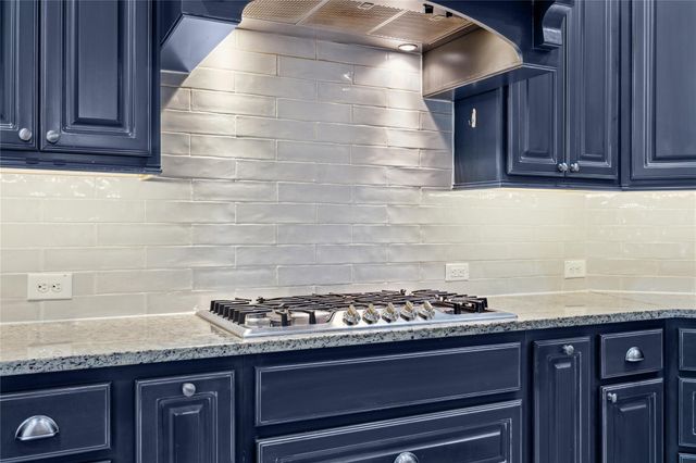 5121 Allen Cay Drive, Texas City, TX 77590