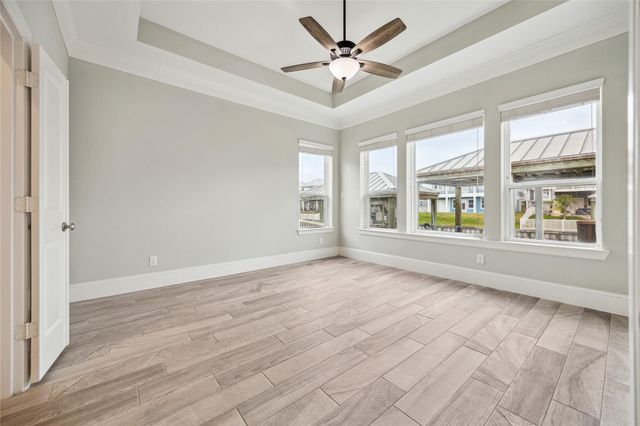 5121 Allen Cay Drive, Texas City, TX 77590
