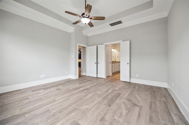 5121 Allen Cay Drive, Texas City, TX 77590
