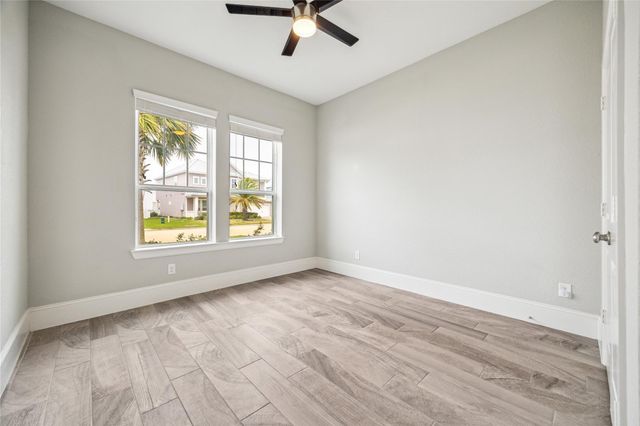 5121 Allen Cay Drive, Texas City, TX 77590