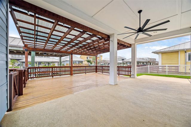 5121 Allen Cay Drive, Texas City, TX 77590