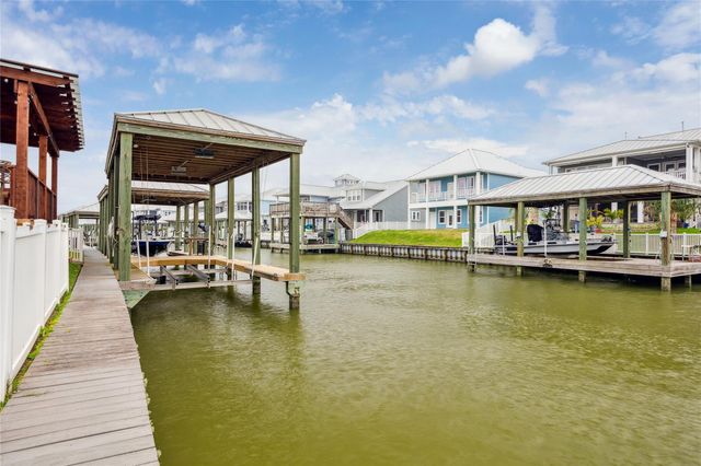 5121 Allen Cay Drive, Texas City, TX 77590