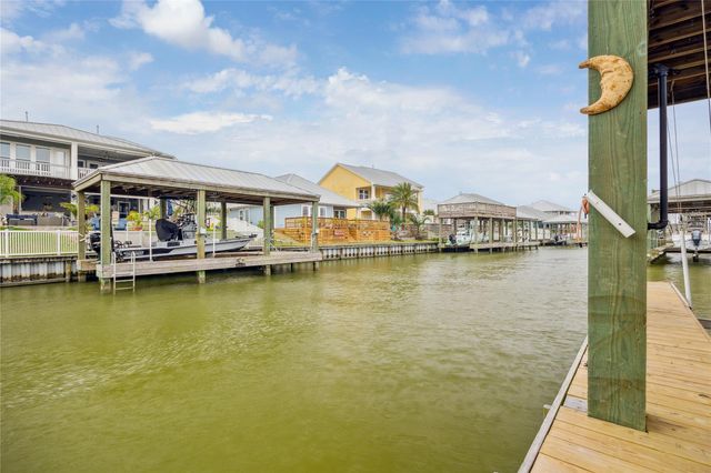 5121 Allen Cay Drive, Texas City, TX 77590