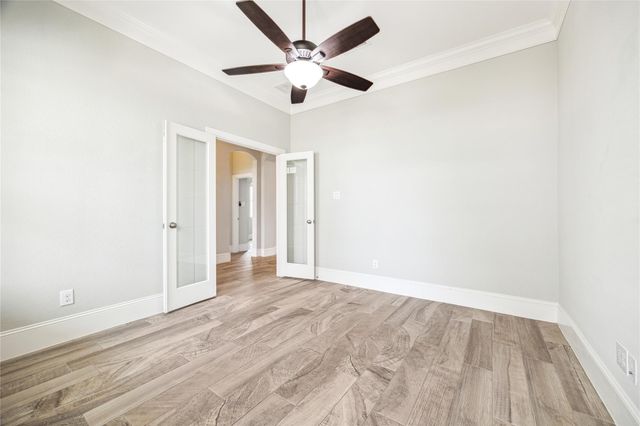 5121 Allen Cay Drive, Texas City, TX 77590