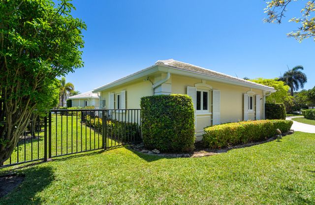 57 Cayuga Road, Sea Ranch Lakes, FL 33308