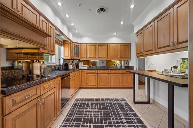 57 Cayuga Road, Sea Ranch Lakes, FL 33308