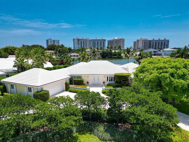 57 Cayuga Road, Sea Ranch Lakes, FL 33308