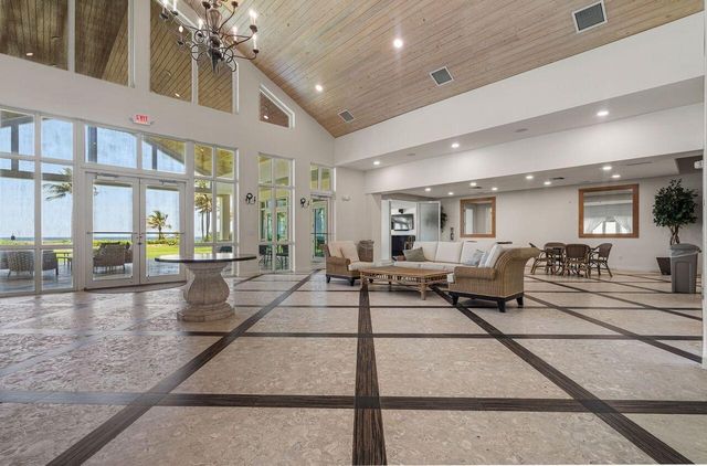 57 Cayuga Road, Sea Ranch Lakes, FL 33308