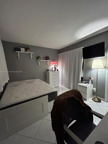 17000 NW 67th Ave 123, Hialeah, FL 33015