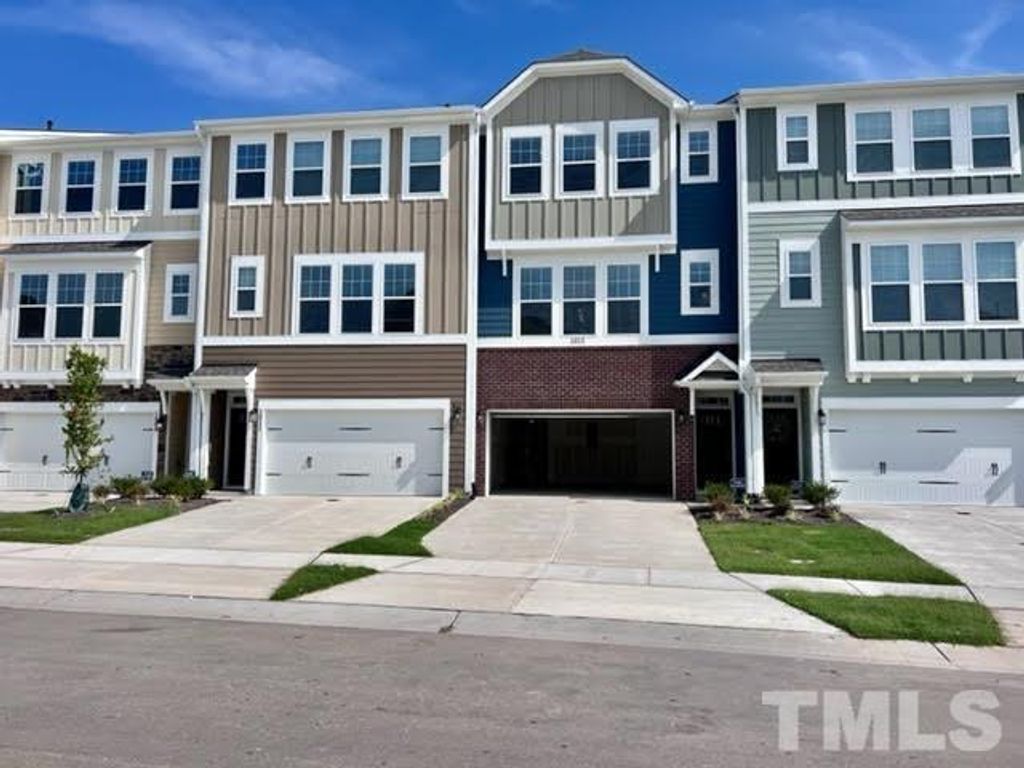 1013 Commack Drive, Durham, NC 27703