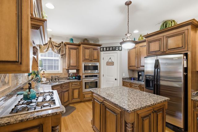1013 Glessner Dr, Spring Hill, TN 37174