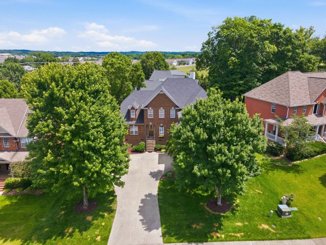 1013 Glessner Dr, Spring Hill, TN 37174