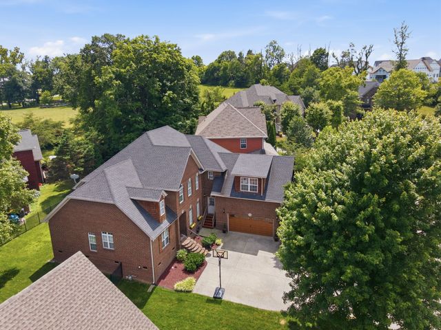 1013 Glessner Dr, Spring Hill, TN 37174