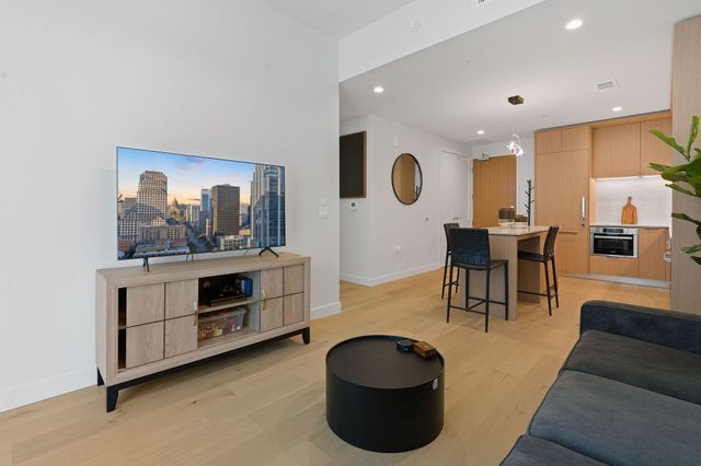 44 East Ave 1902, Austin, TX 78701