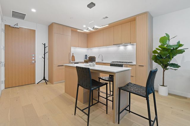 44 East Ave 1902, Austin, TX 78701