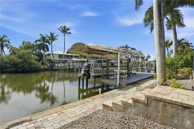 4833 Regal DR, Bonita Springs, FL 34134