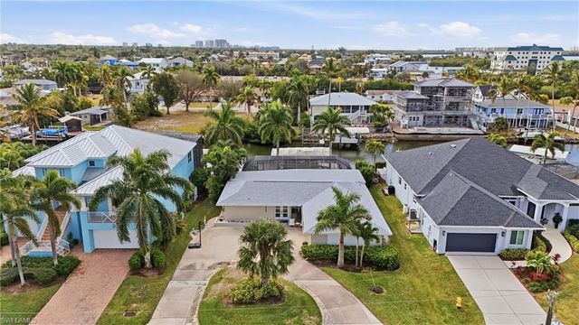 4833 Regal DR, Bonita Springs, FL 34134