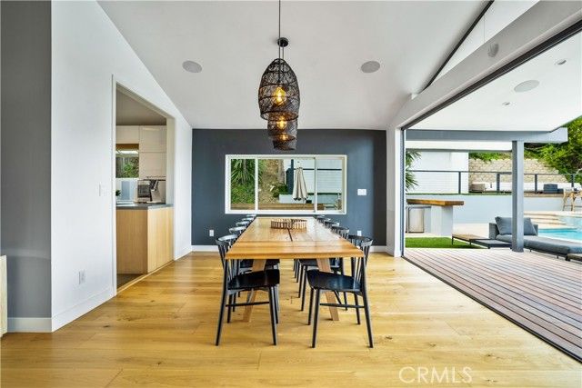 11308 Dona Teresa Drive, Studio City (los Angeles), CA 91604