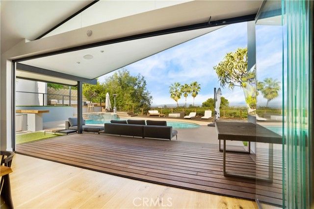 11308 Dona Teresa Drive, Studio City (los Angeles), CA 91604