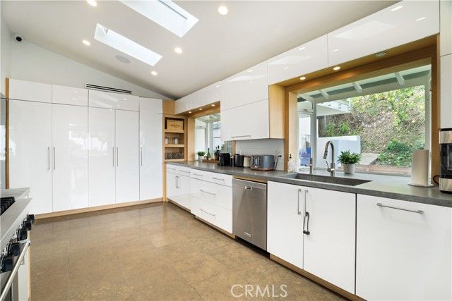 11308 Dona Teresa Drive, Studio City (los Angeles), CA 91604