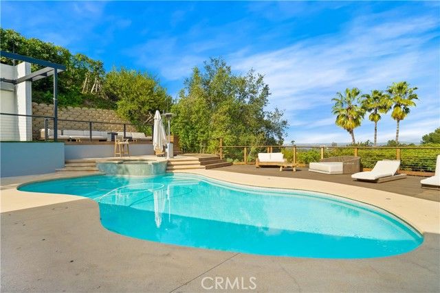 11308 Dona Teresa Drive, Studio City (los Angeles), CA 91604