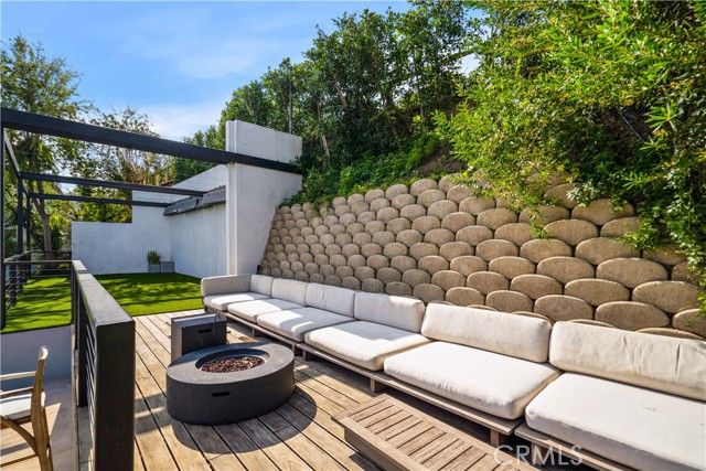 11308 Dona Teresa Drive, Studio City (los Angeles), CA 91604