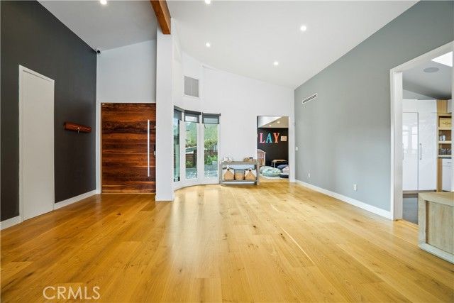 11308 Dona Teresa Drive, Studio City (los Angeles), CA 91604