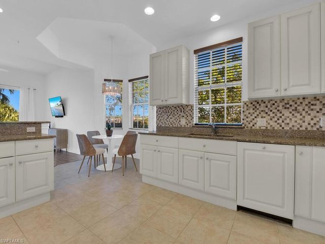 2710 Callista CT 104, Naples, FL 34114