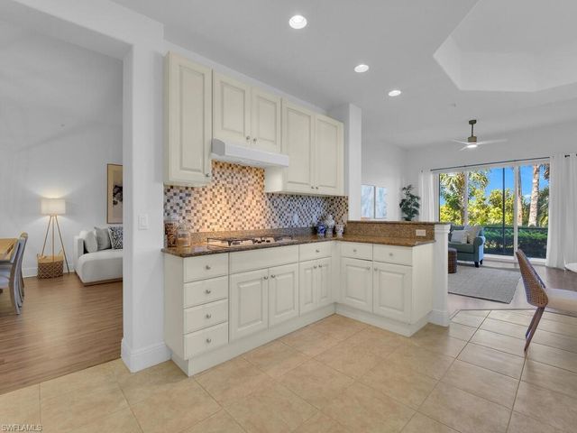 2710 Callista CT 104, Naples, FL 34114