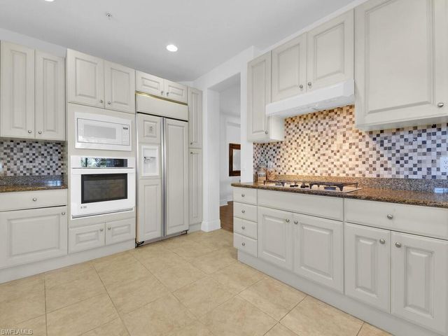 2710 Callista CT 104, Naples, FL 34114