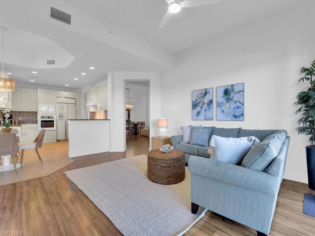 2710 Callista CT 104, Naples, FL 34114