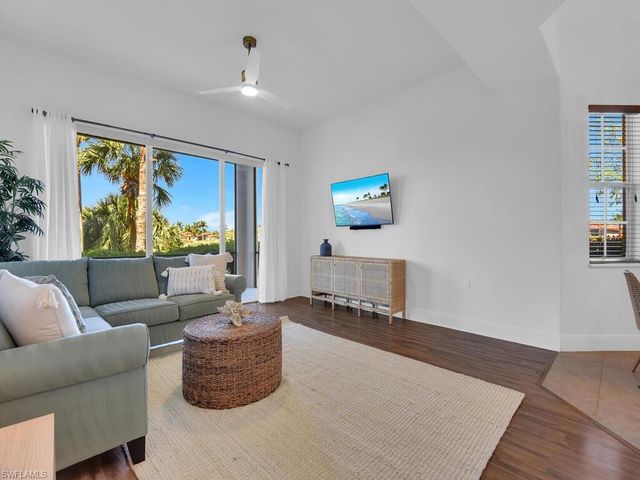 2710 Callista CT 104, Naples, FL 34114