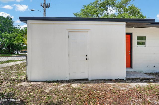 1237 Linda Lane, Daytona Beach, FL 32117