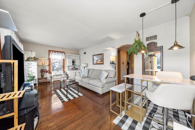 1153 S Church Avenue, Lombard, IL 60148