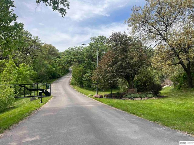 36941 N Timber Ridge Drive, Louisville, NE 68037