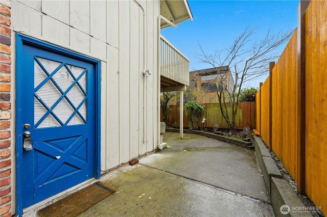 6251 3rd Avenue NW, Seattle, WA 98107