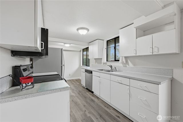 6251 3rd Avenue NW, Seattle, WA 98107