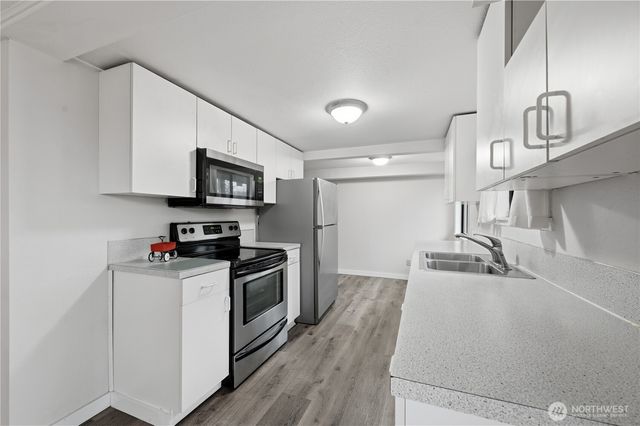 6251 3rd Avenue NW, Seattle, WA 98107