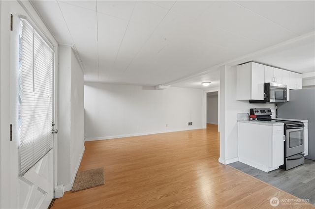 6251 3rd Avenue NW, Seattle, WA 98107