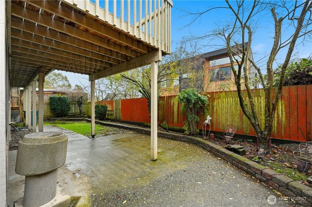 6251 3rd Avenue NW, Seattle, WA 98107