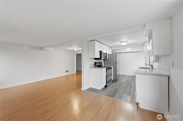 6251 3rd Avenue NW, Seattle, WA 98107