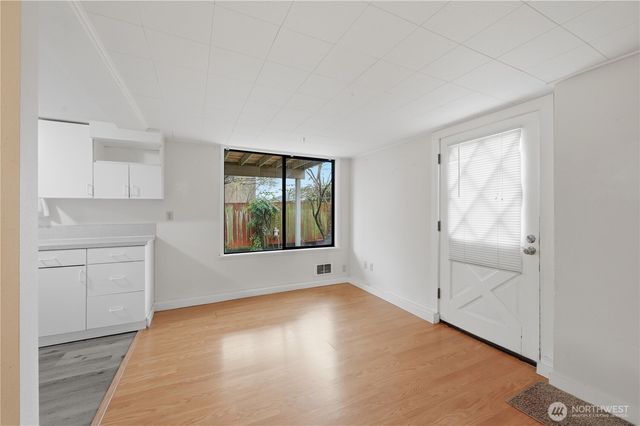 6251 3rd Avenue NW, Seattle, WA 98107