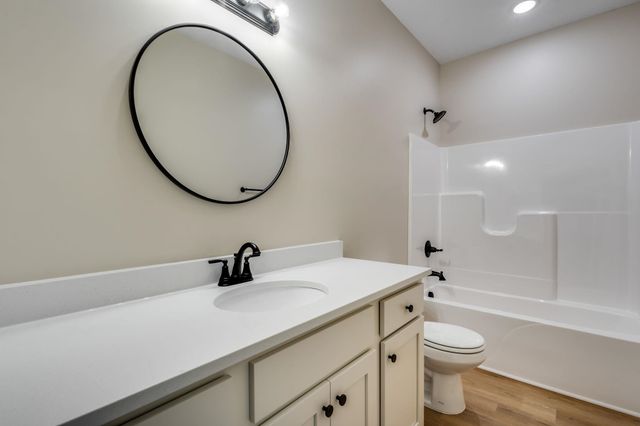 3749 W Longleaf St, Wichita, KS 67205