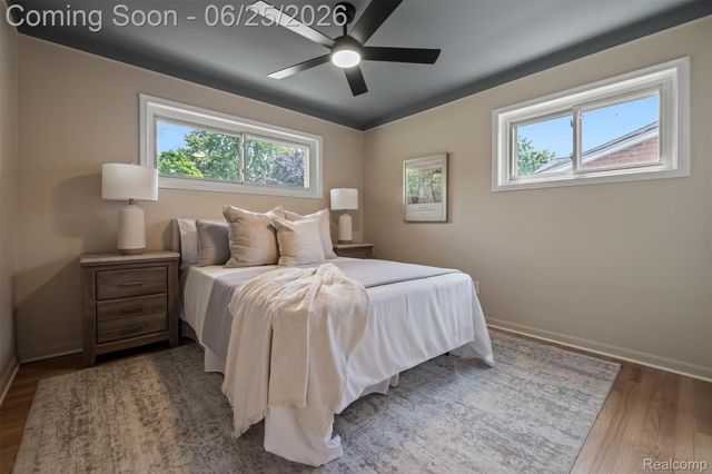 35919 Larchwood Street, Clinton Charter Township, MI 48035