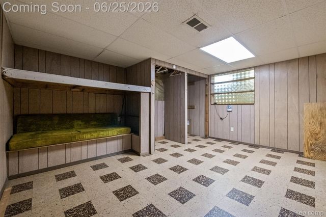 35919 Larchwood Street, Clinton Charter Township, MI 48035