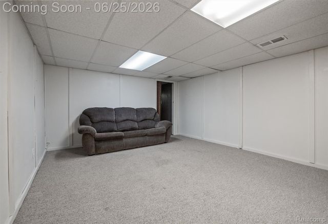 35919 Larchwood Street, Clinton Charter Township, MI 48035